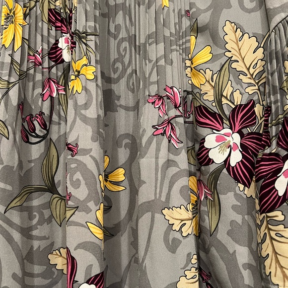 Blouse - Picture 3 of 3